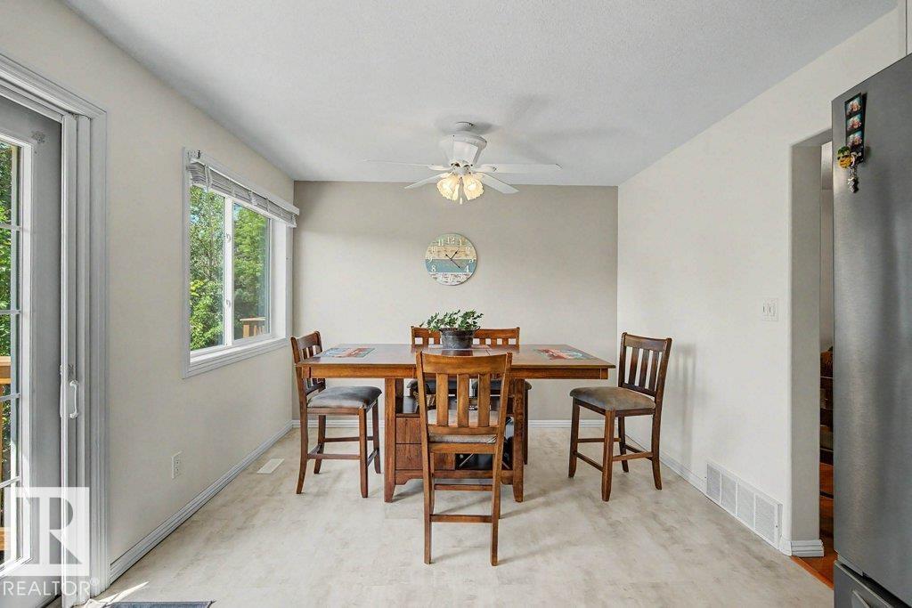 #39 2419 133 AV NW - 17