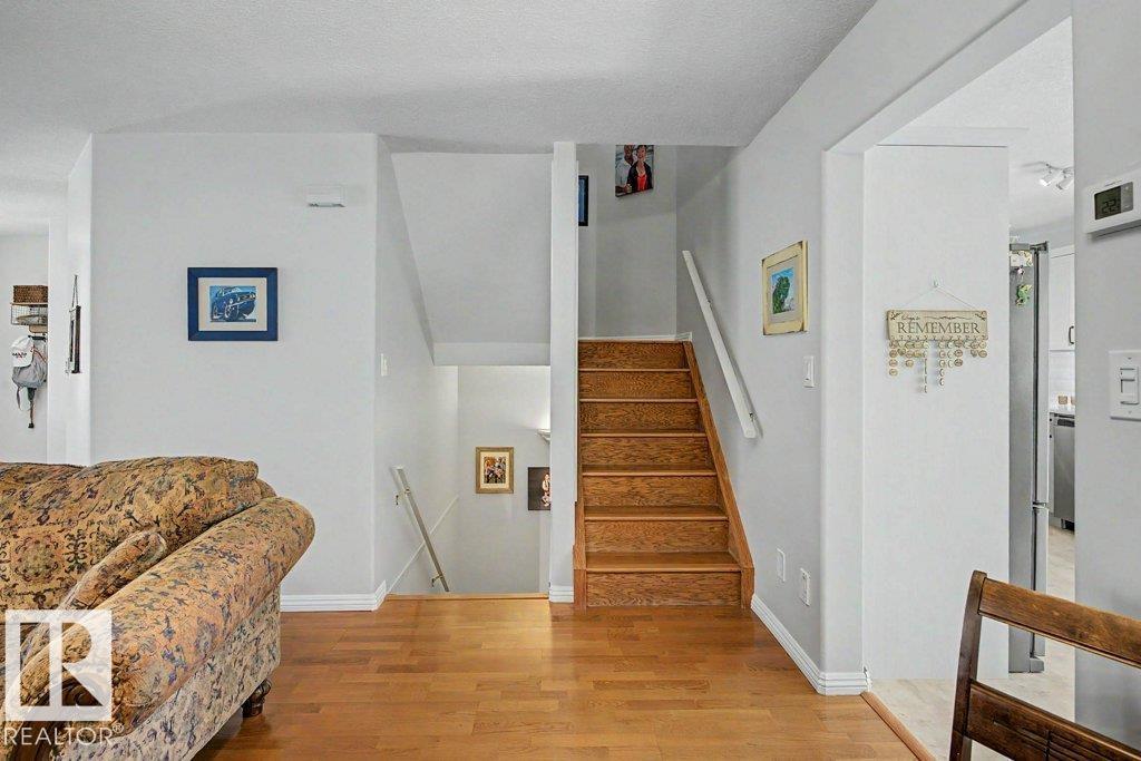 #39 2419 133 AV NW - 24