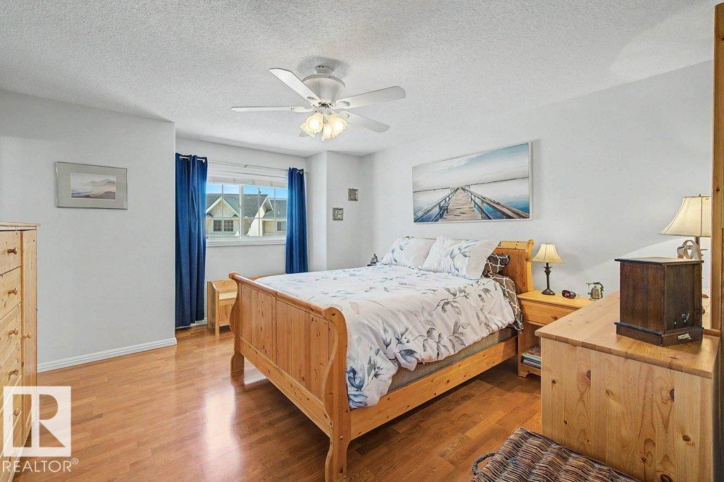 #39 2419 133 AV NW - 26