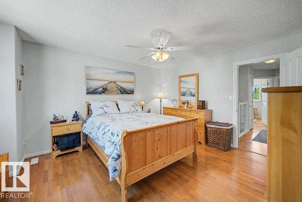 #39 2419 133 AV NW - 27