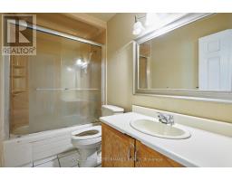 33 - 1907 Colorado Lane, Ottawa, ON K1C6V4 Photo 12