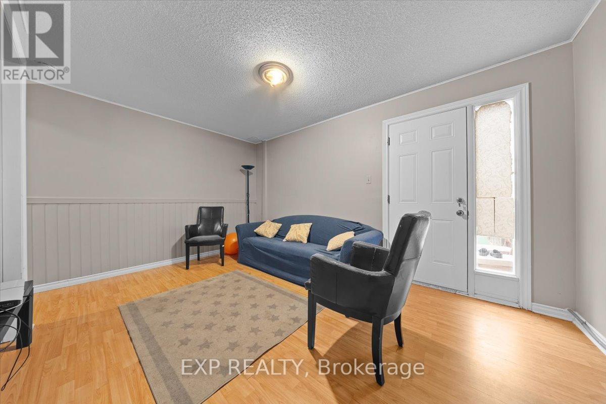 140 CASTLEGREEN PRIVATE - 13