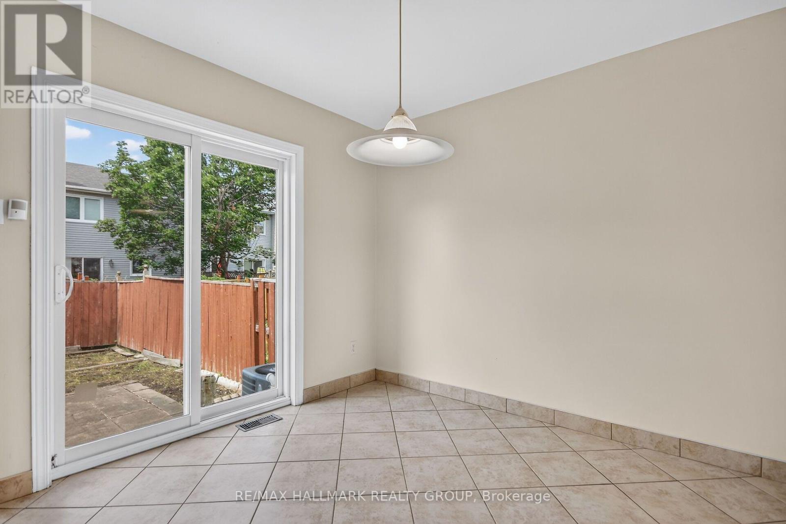 3 Bed, 3 Bath House for Sale in Ottawa – 49 NEWPORT CRESCENT, Ottawa – MLS# X13566132 - Image 26