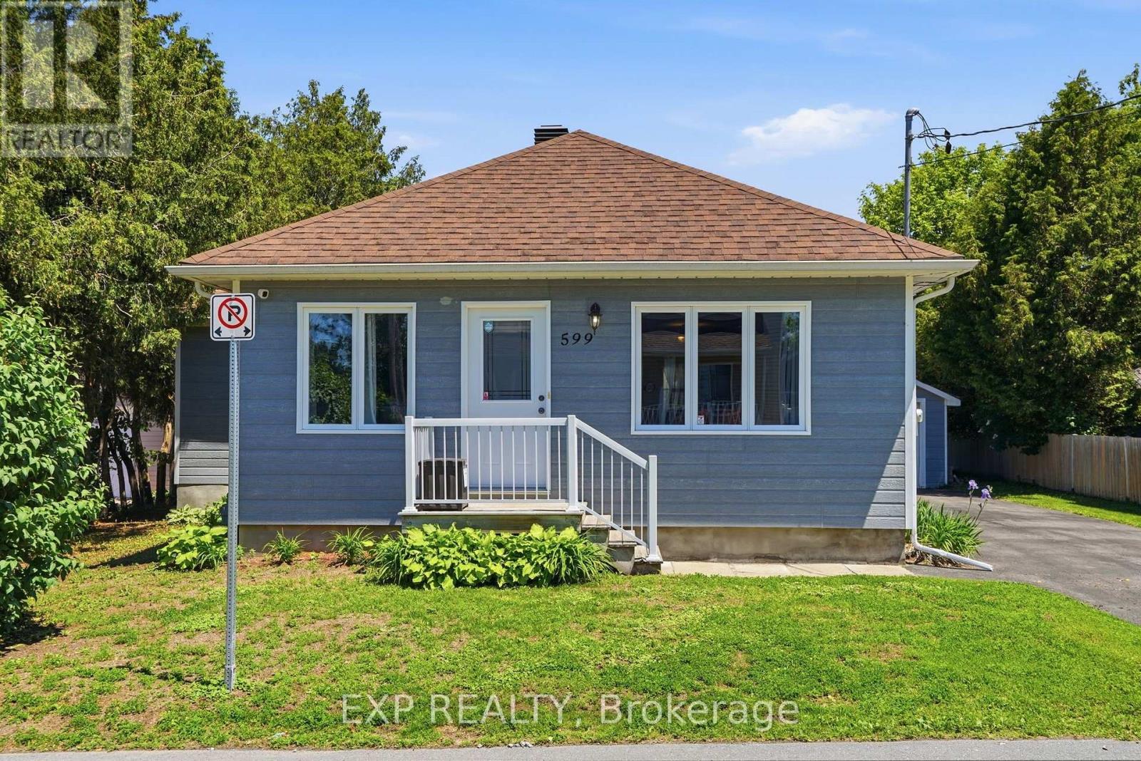 599 VICTOR STREET - 1