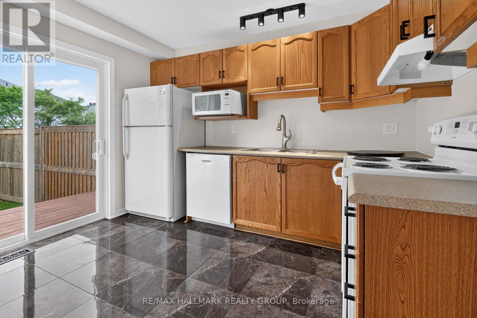 1493 LAUNAY AVENUE - 15