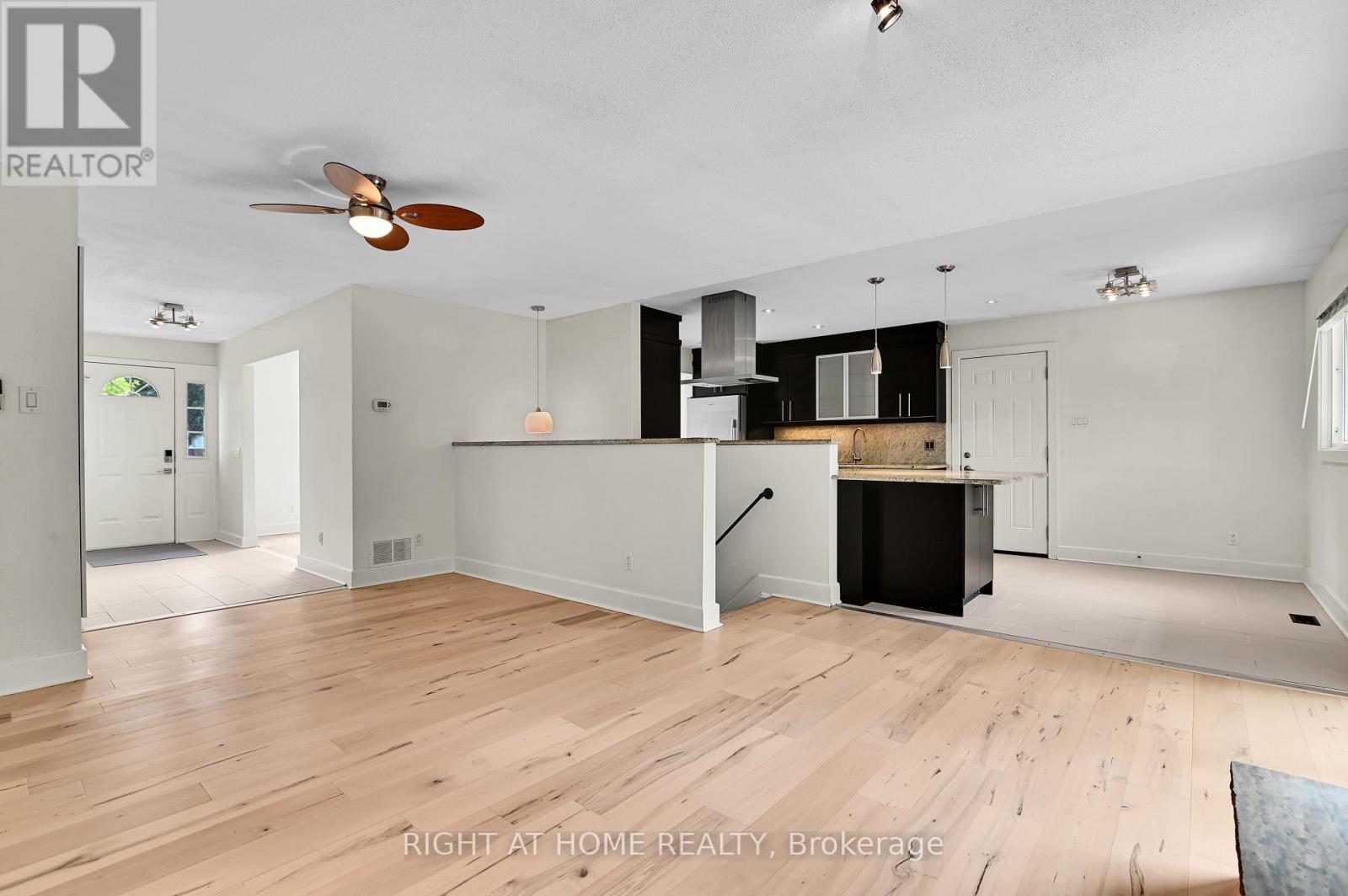 9 LEETOM CRESCENT - 10