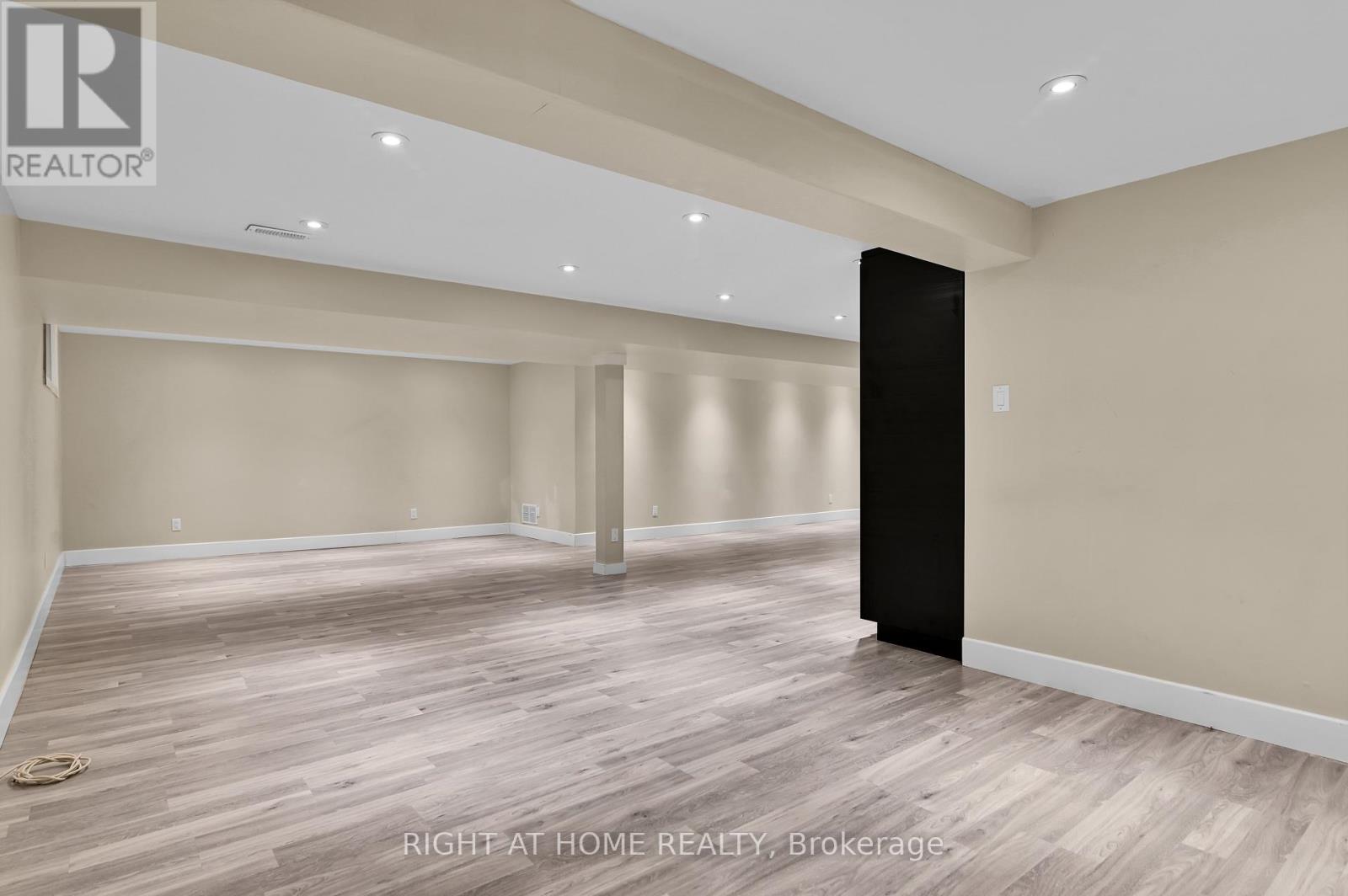 9 LEETOM CRESCENT - 25