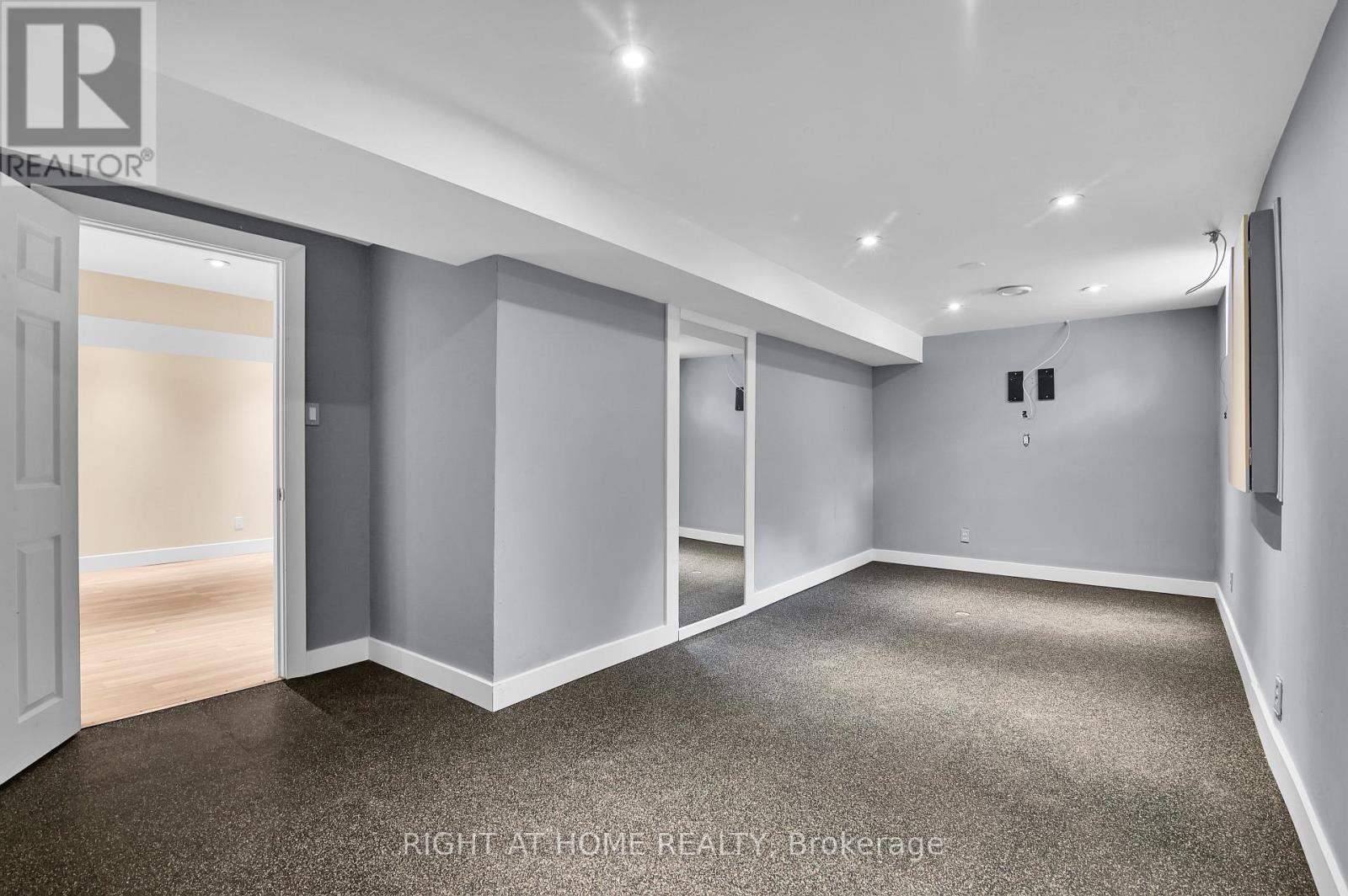9 LEETOM CRESCENT - 26