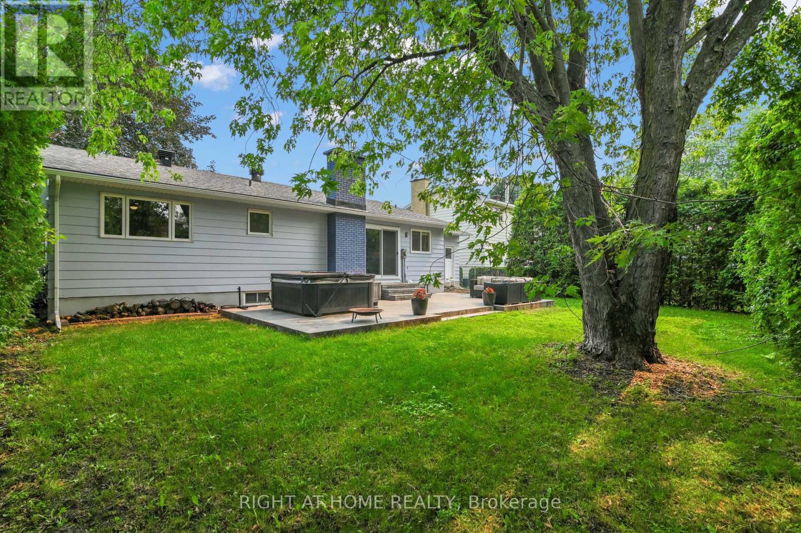 9 LEETOM CRESCENT - 30