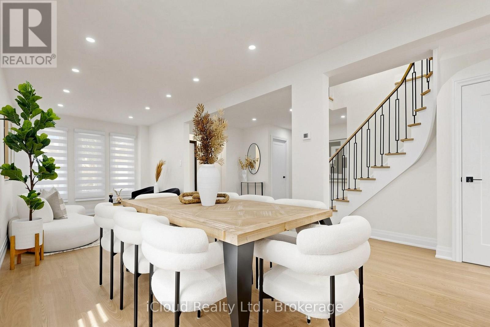 15 SAN MARKO PLACE - 12