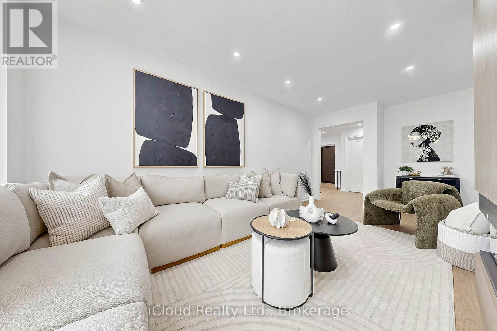 15 SAN MARKO PLACE - 14