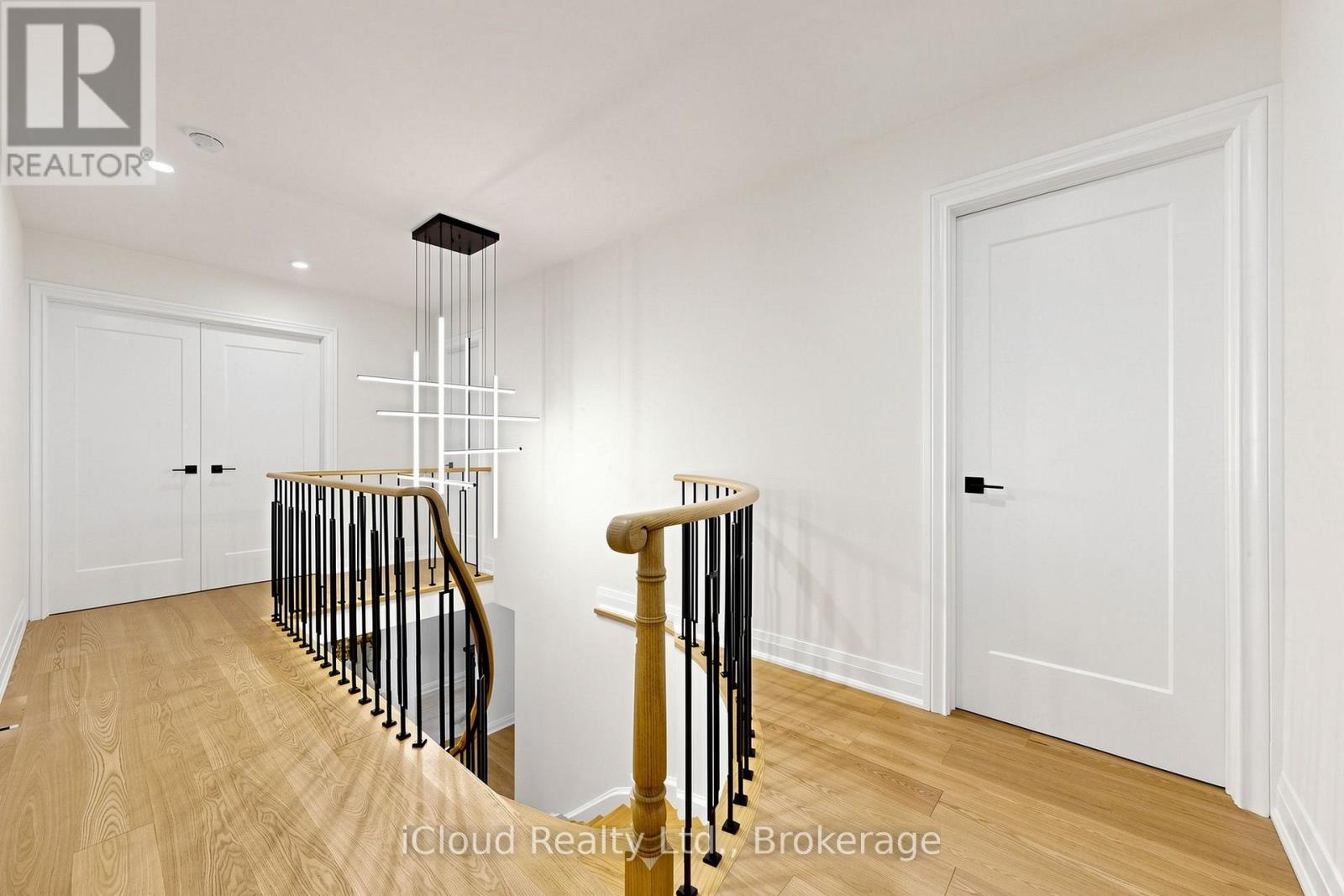 15 SAN MARKO PLACE - 17