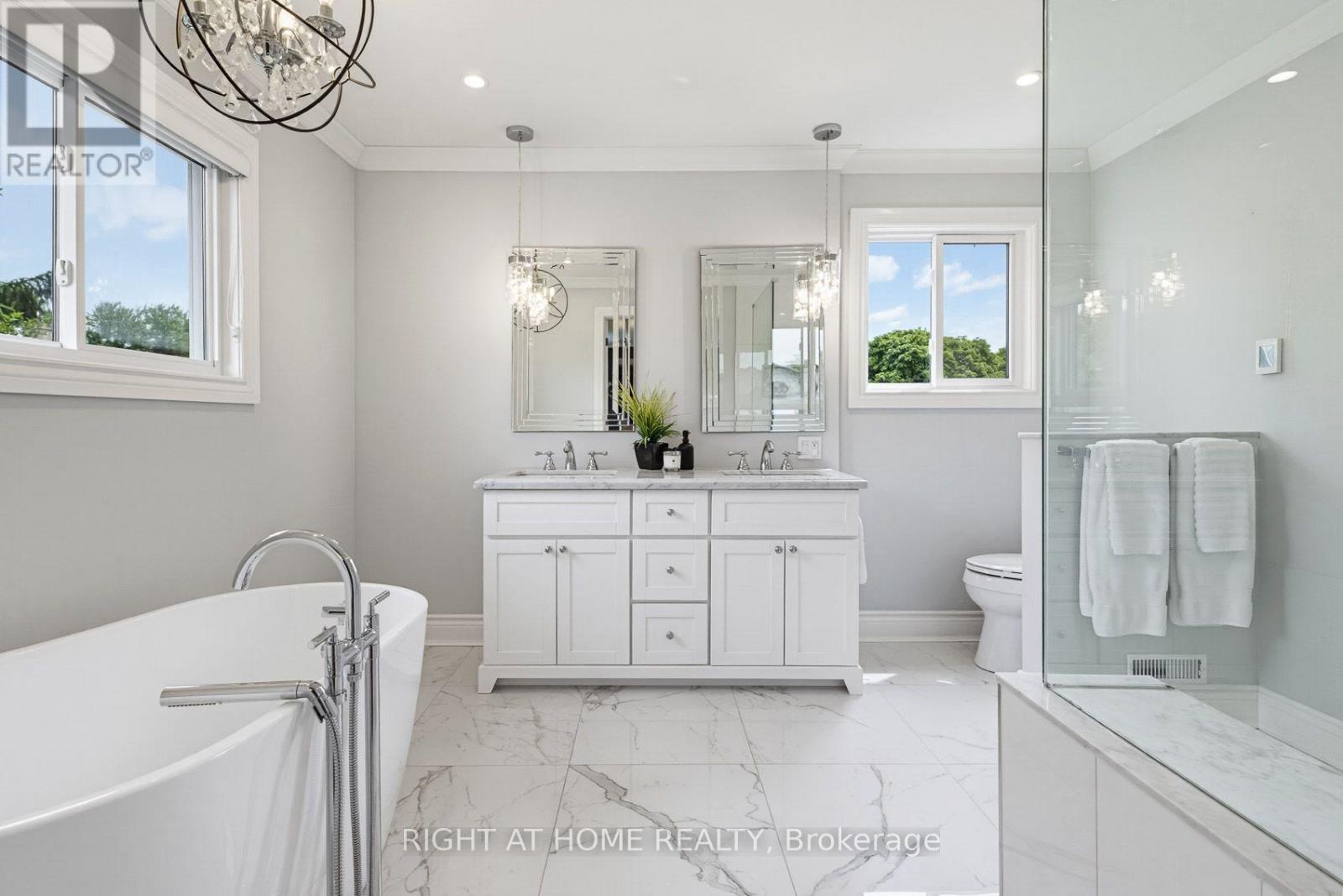 18 OAK LEA CIRCLE - Image 25