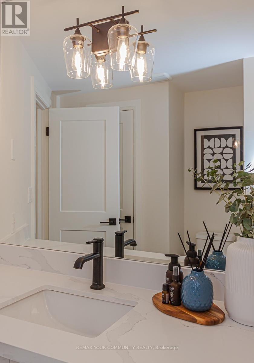 5 SELKIRK CRESCENT - 10
