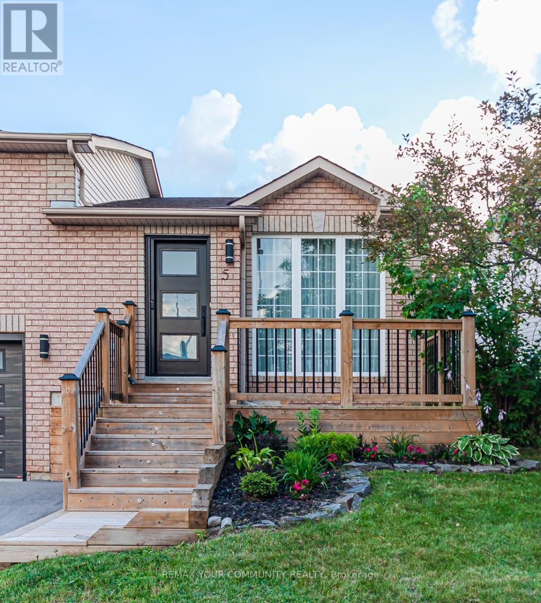 5 SELKIRK CRESCENT - 22