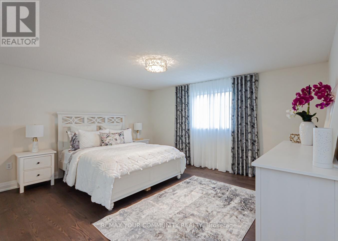 5 SELKIRK CRESCENT - 6