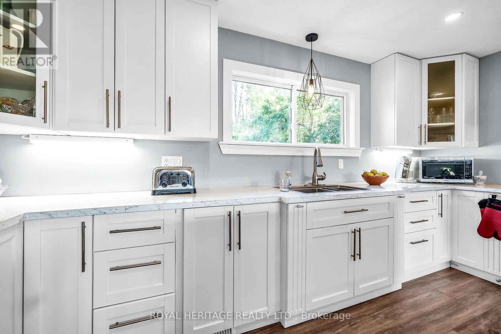 4174 FOUNTAIN DRIVE - 22