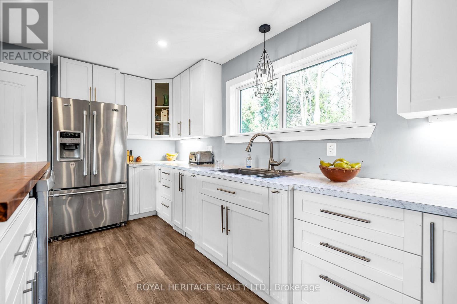 4174 FOUNTAIN DRIVE - 24