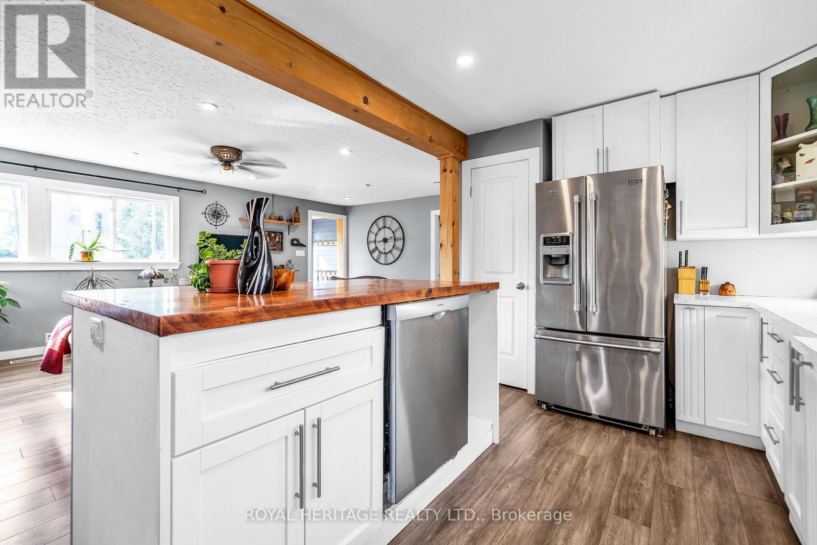 4174 FOUNTAIN DRIVE - 25