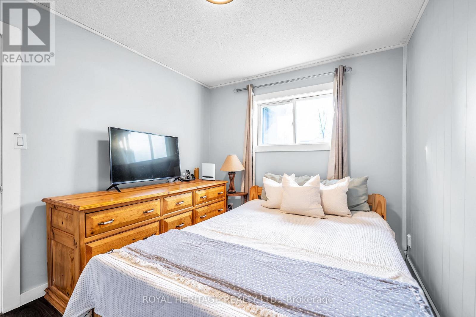 4174 FOUNTAIN DRIVE - 29