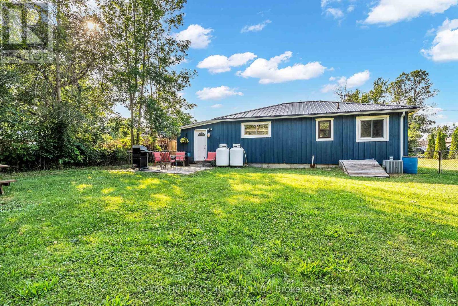 4174 FOUNTAIN DRIVE - 46