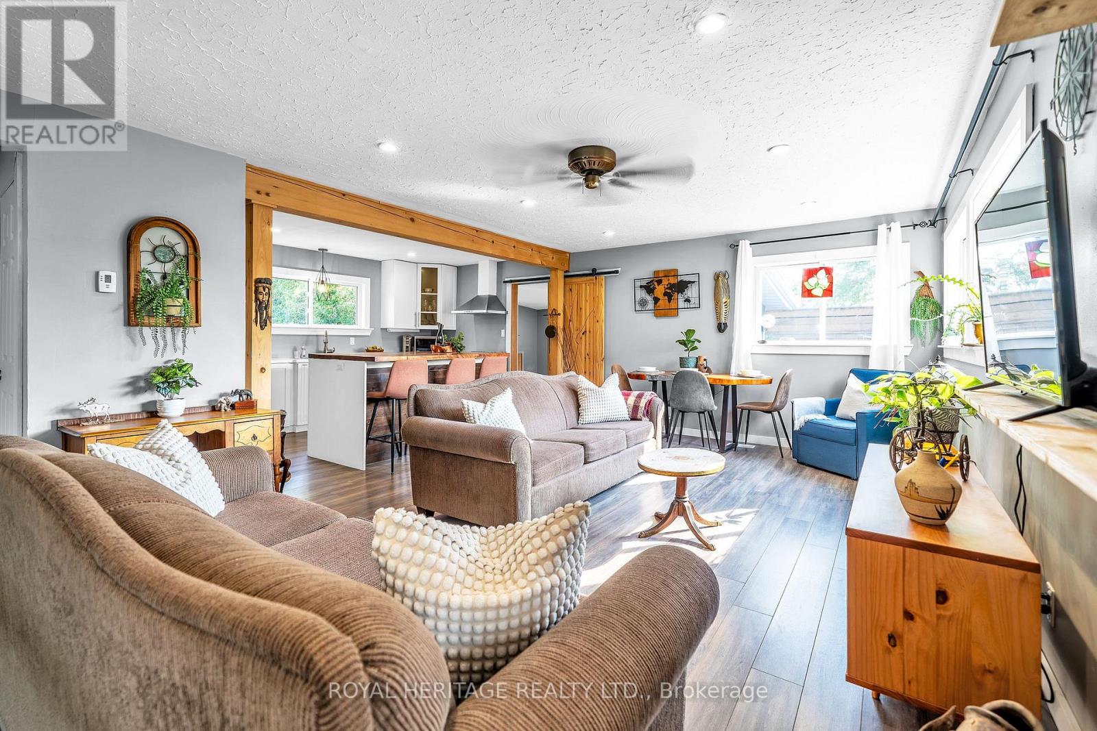 4174 FOUNTAIN DRIVE - 9