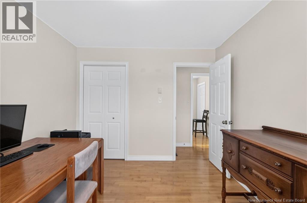6 Paul Street - 31