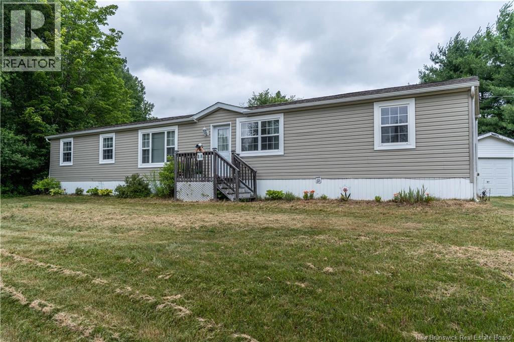 88 Mclaggan Drive - 2