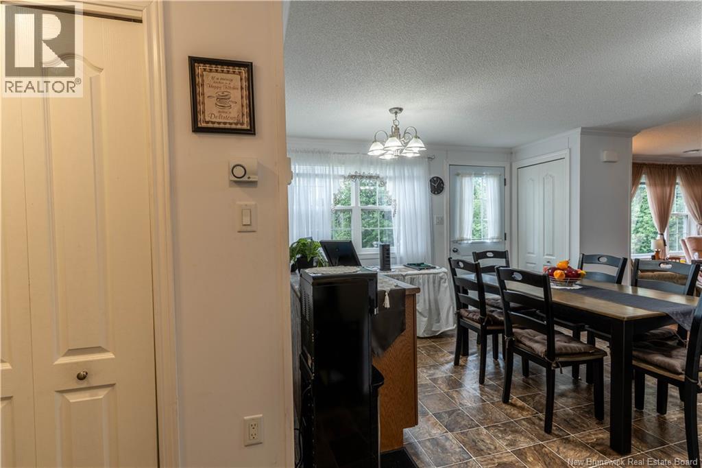 88 Mclaggan Drive - 3