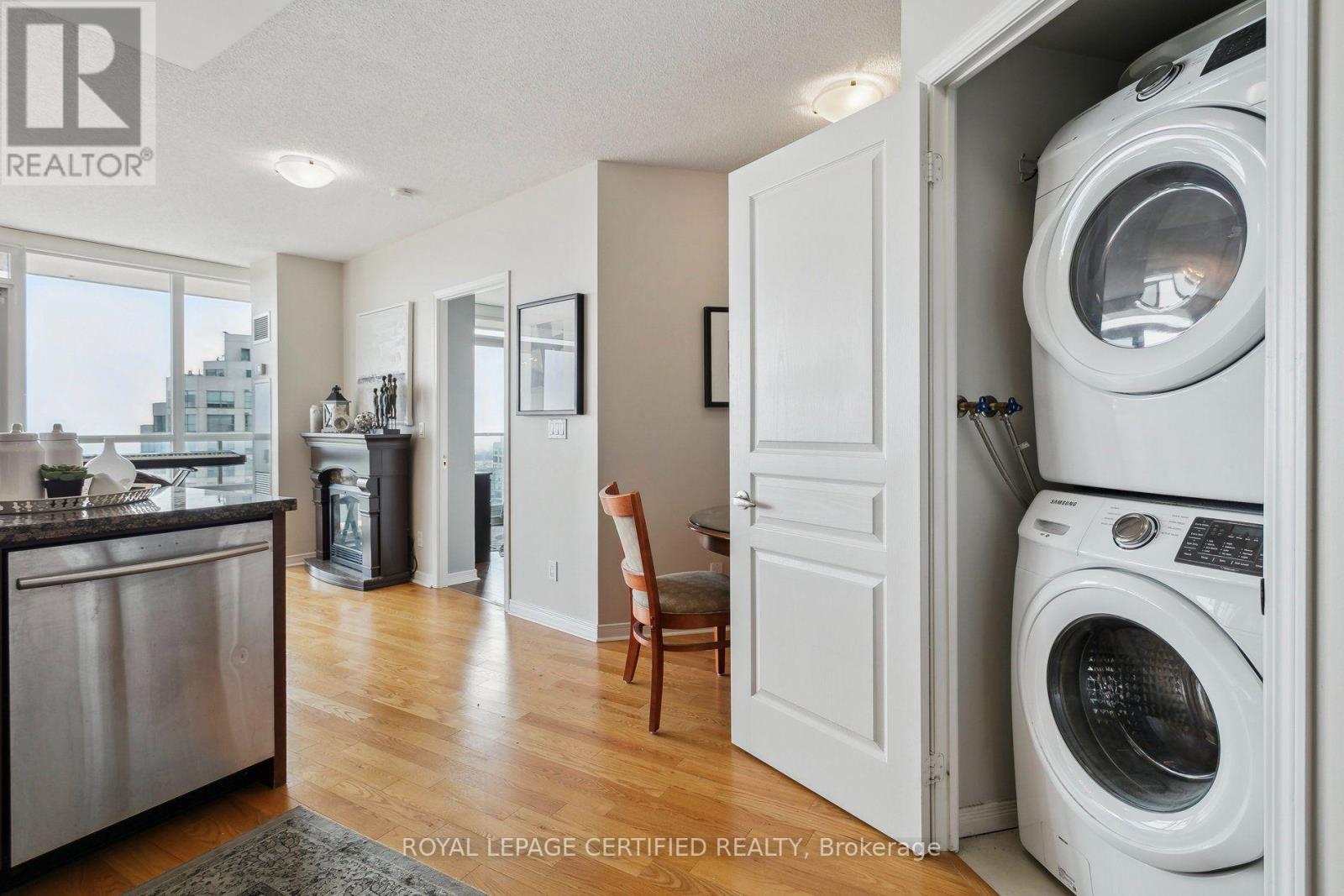#1208 2240 LAKESHORE BOULEVARD W - 18