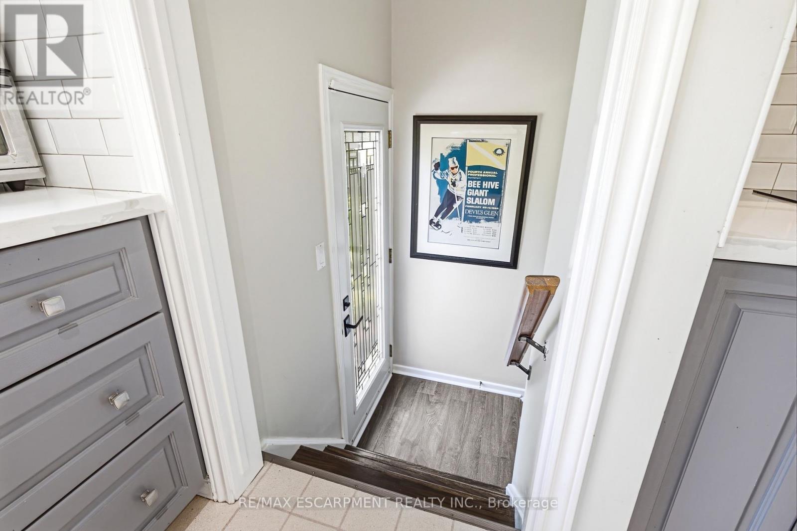 3384 MANFRED DRIVE - 24