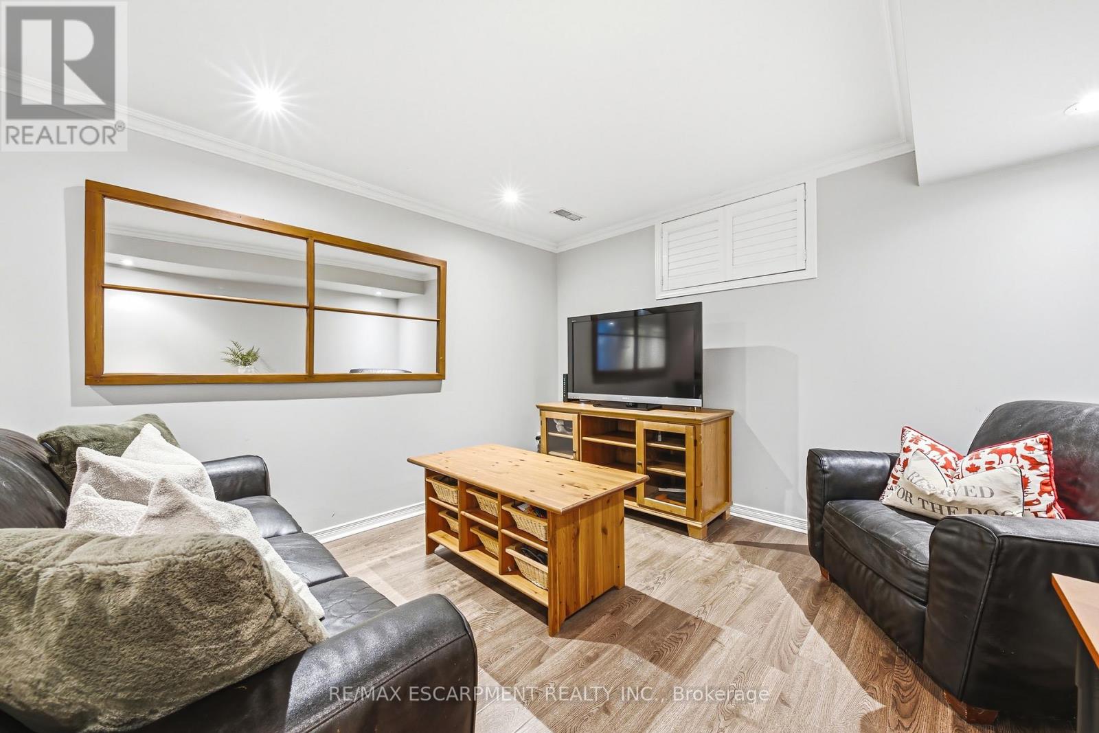 3384 MANFRED DRIVE - 28