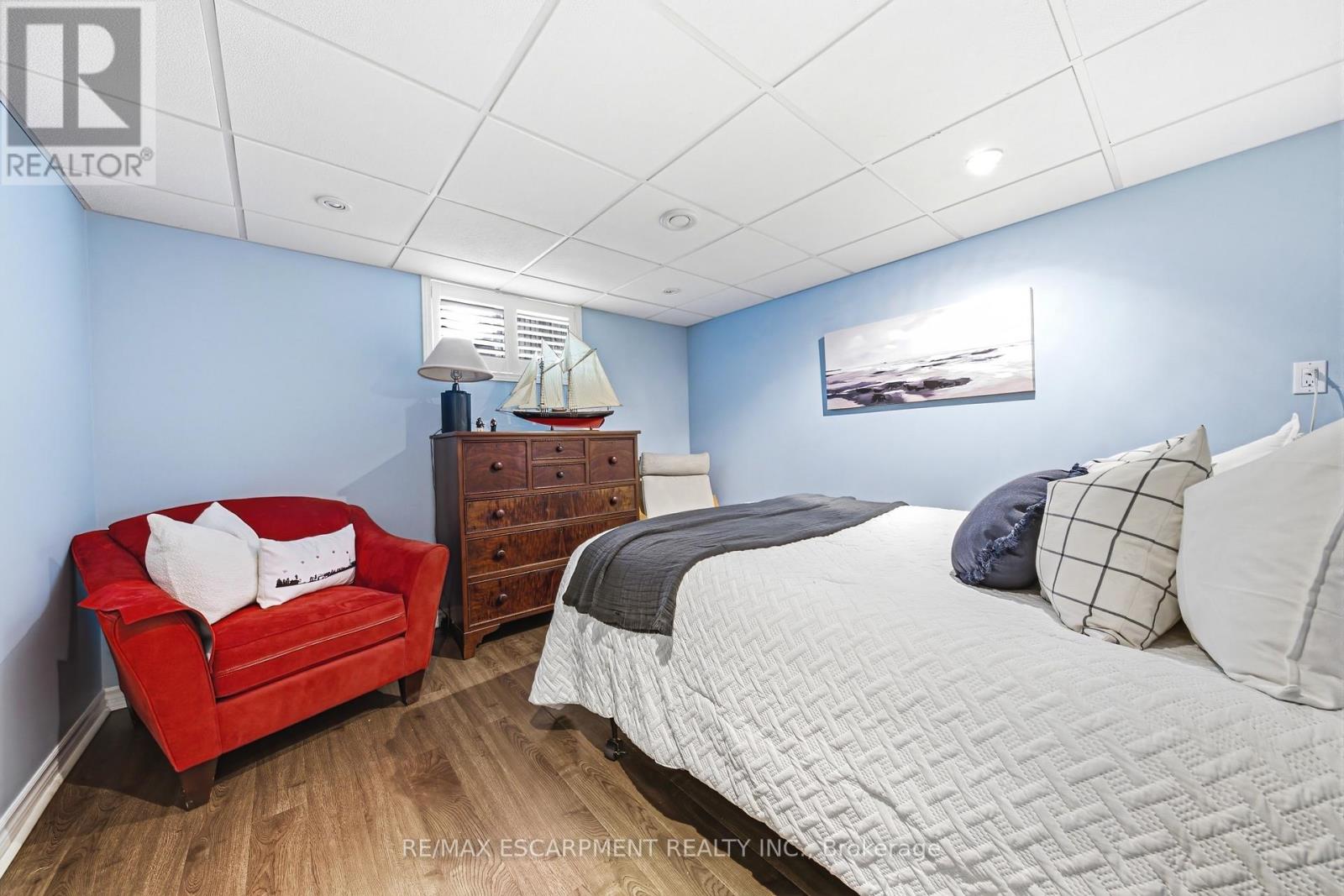 3384 MANFRED DRIVE - 34