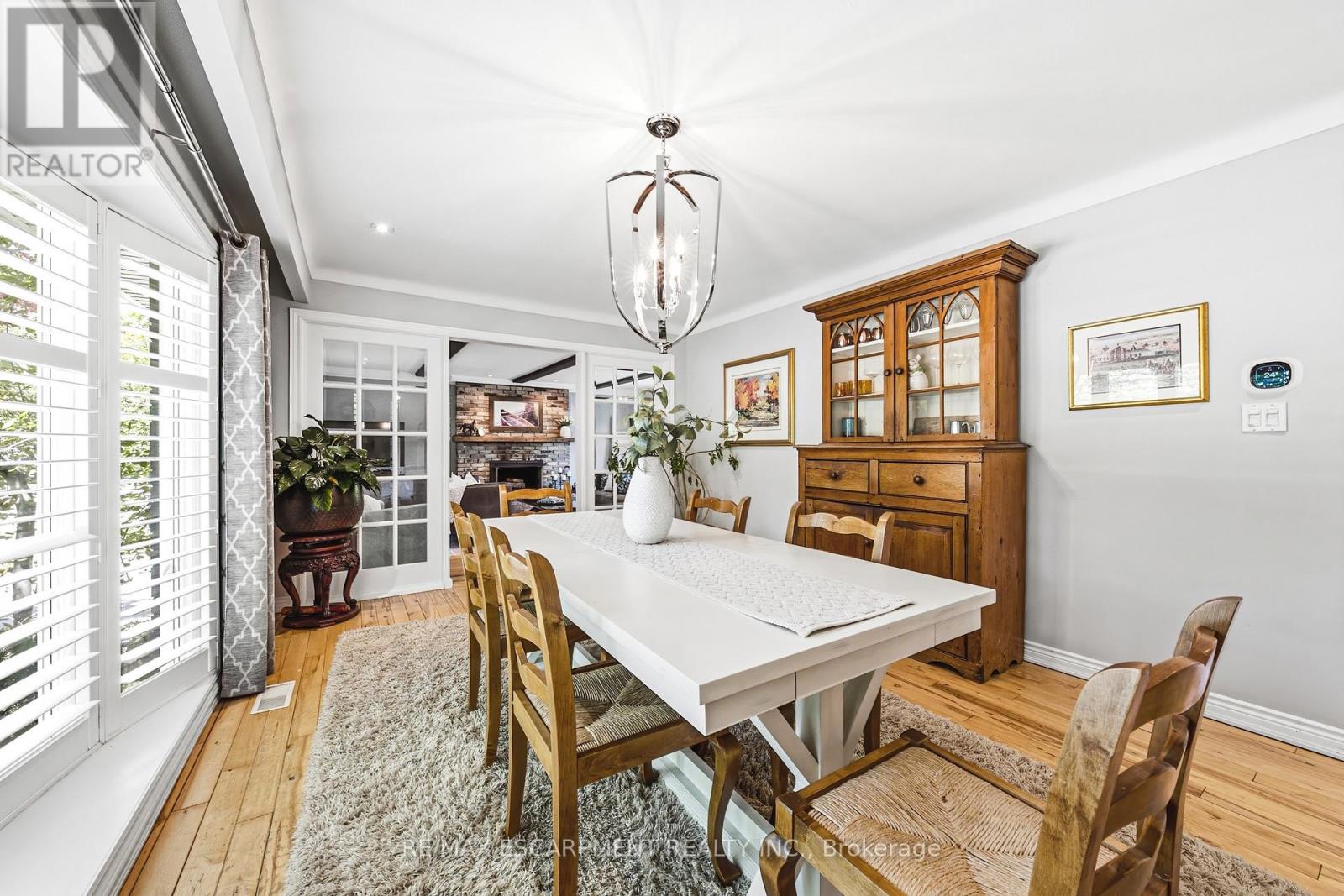 3384 MANFRED DRIVE - 6