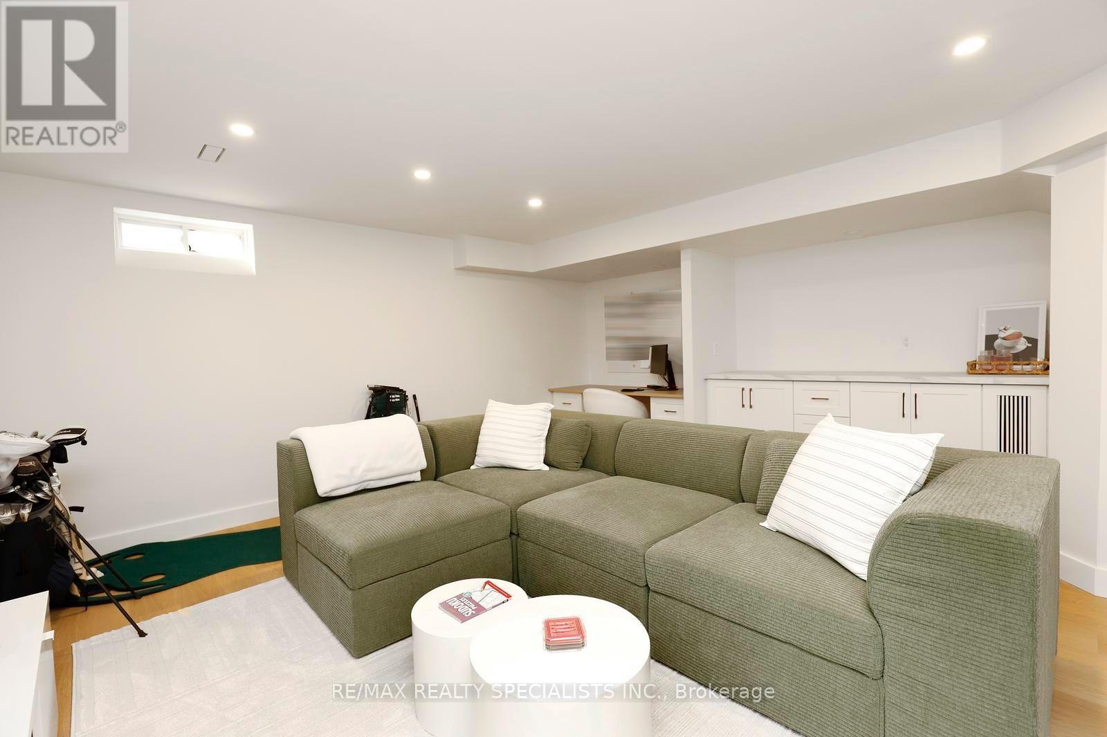 4434 FAIRVIEW STREET - 34
