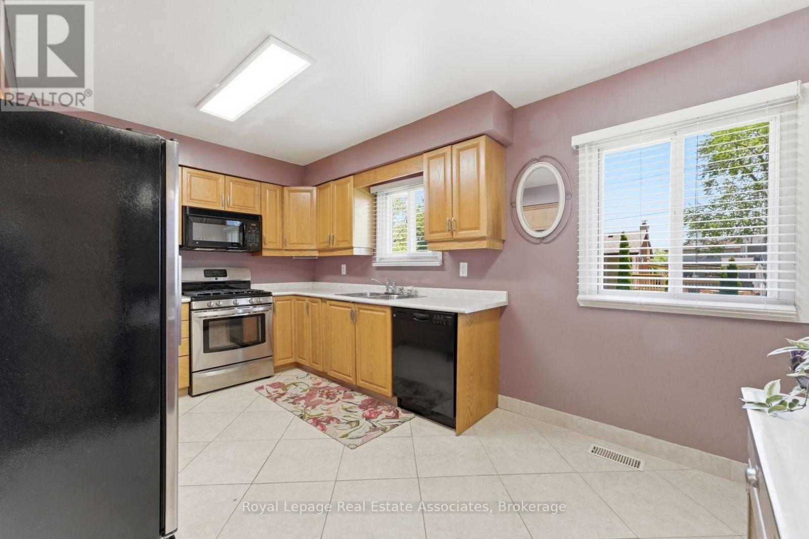 1069 ALEXANDRA AVENUE - 10