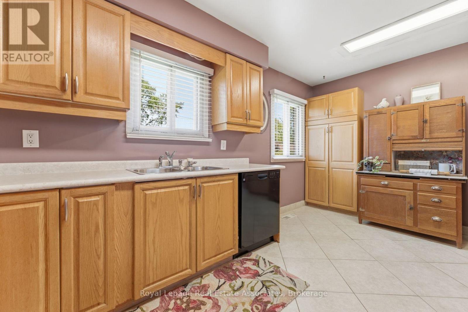 1069 ALEXANDRA AVENUE - 14