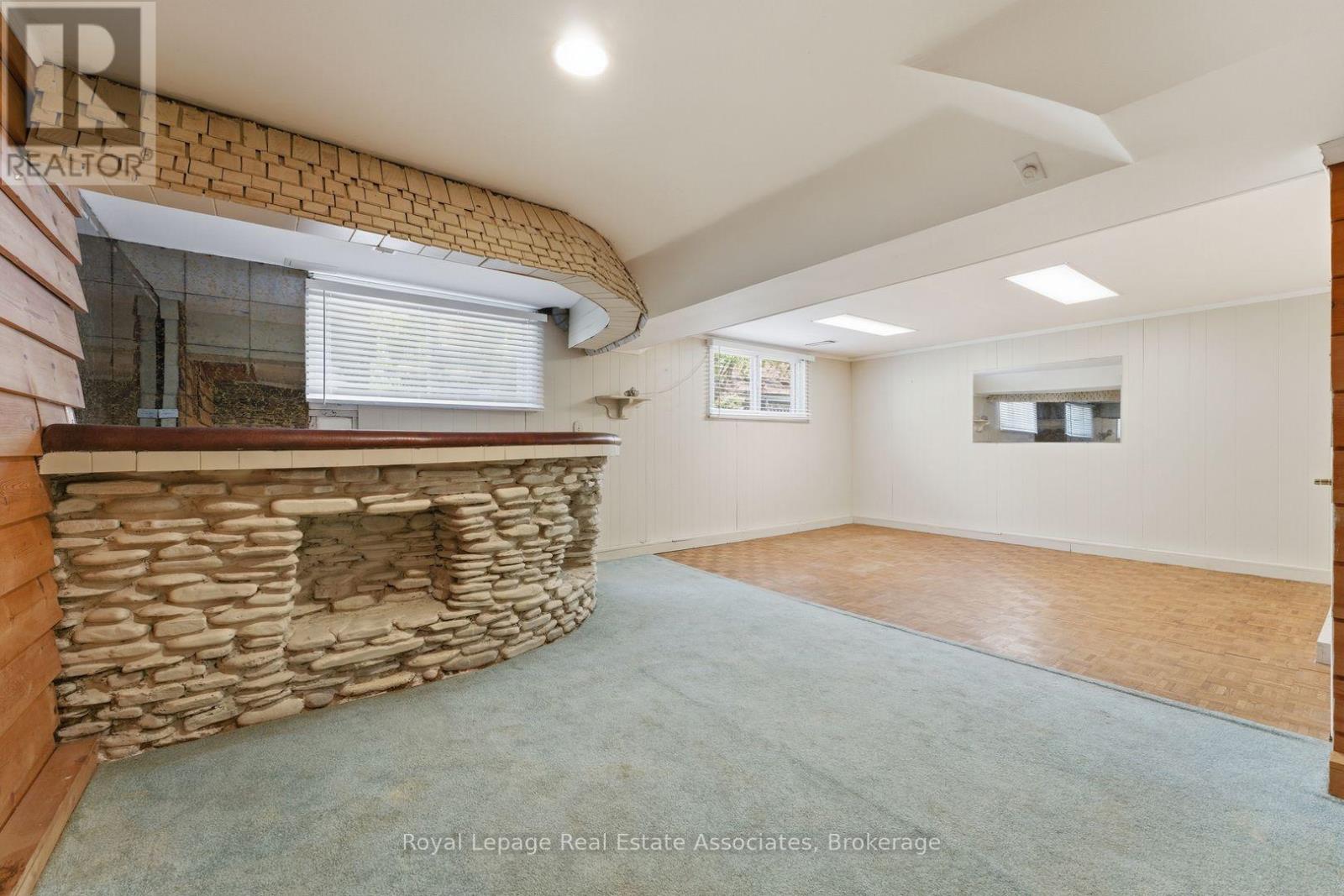 1069 ALEXANDRA AVENUE - 24