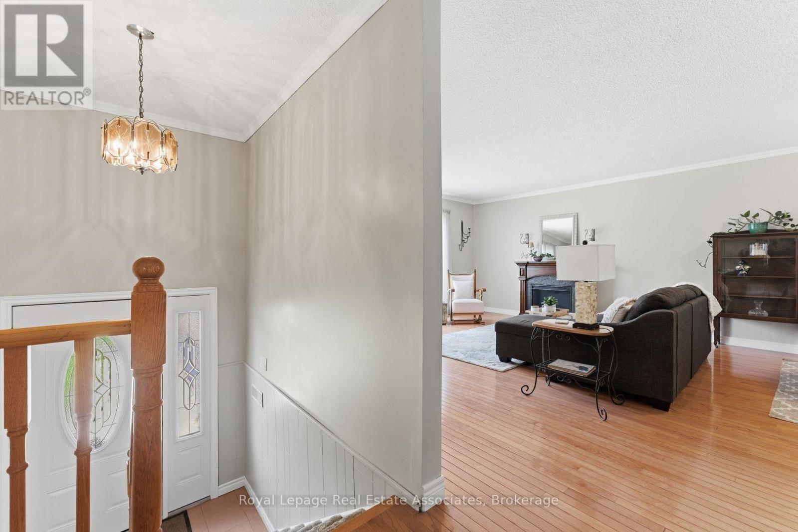 1069 ALEXANDRA AVENUE - 3