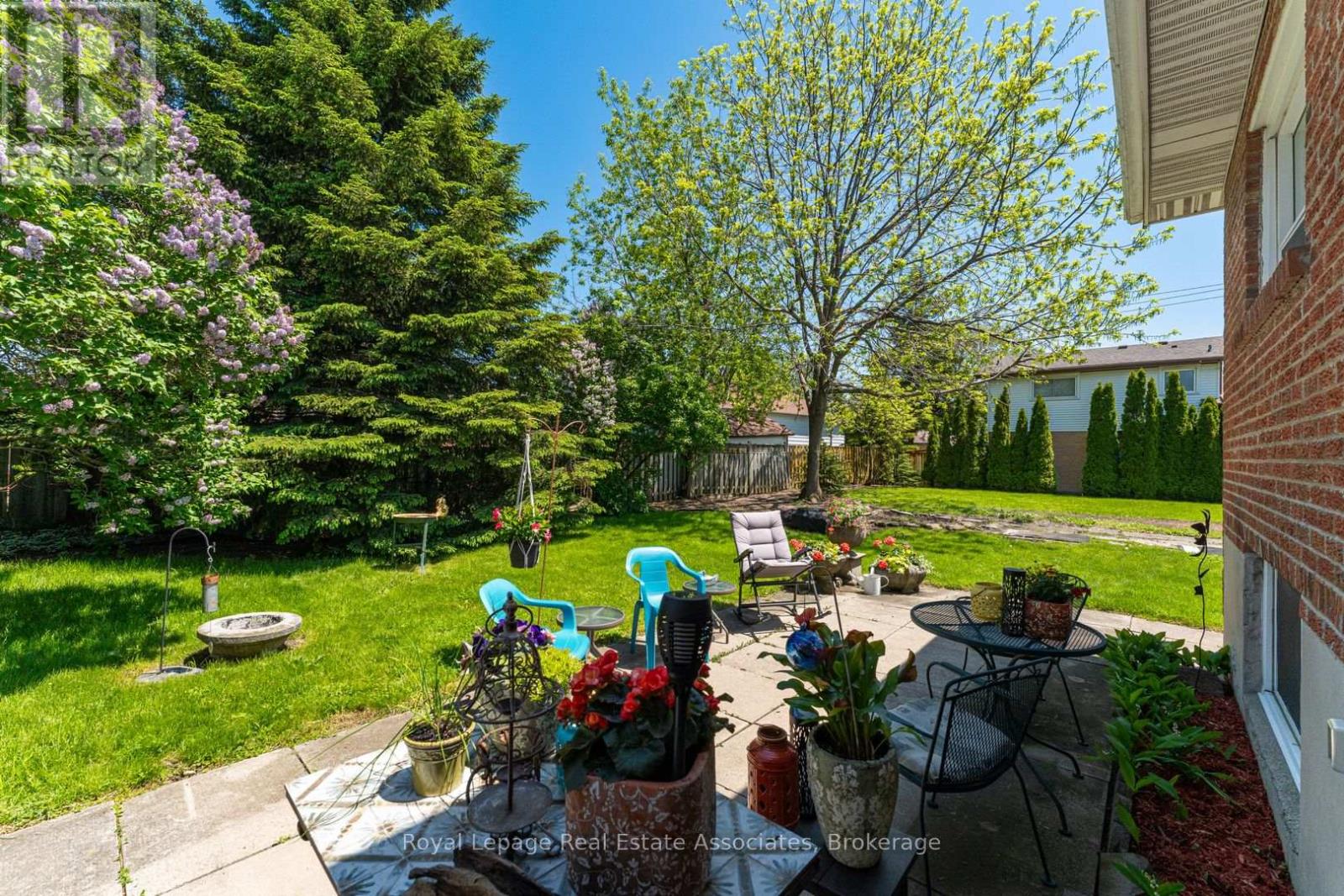 1069 ALEXANDRA AVENUE - 39