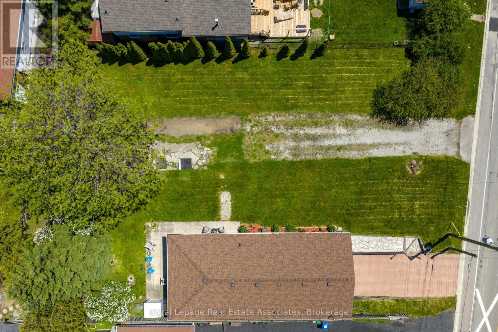 1069 ALEXANDRA AVENUE - 48