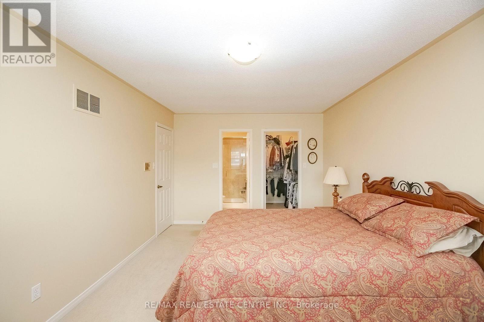 21 AMANTINE CRESCENT - 15