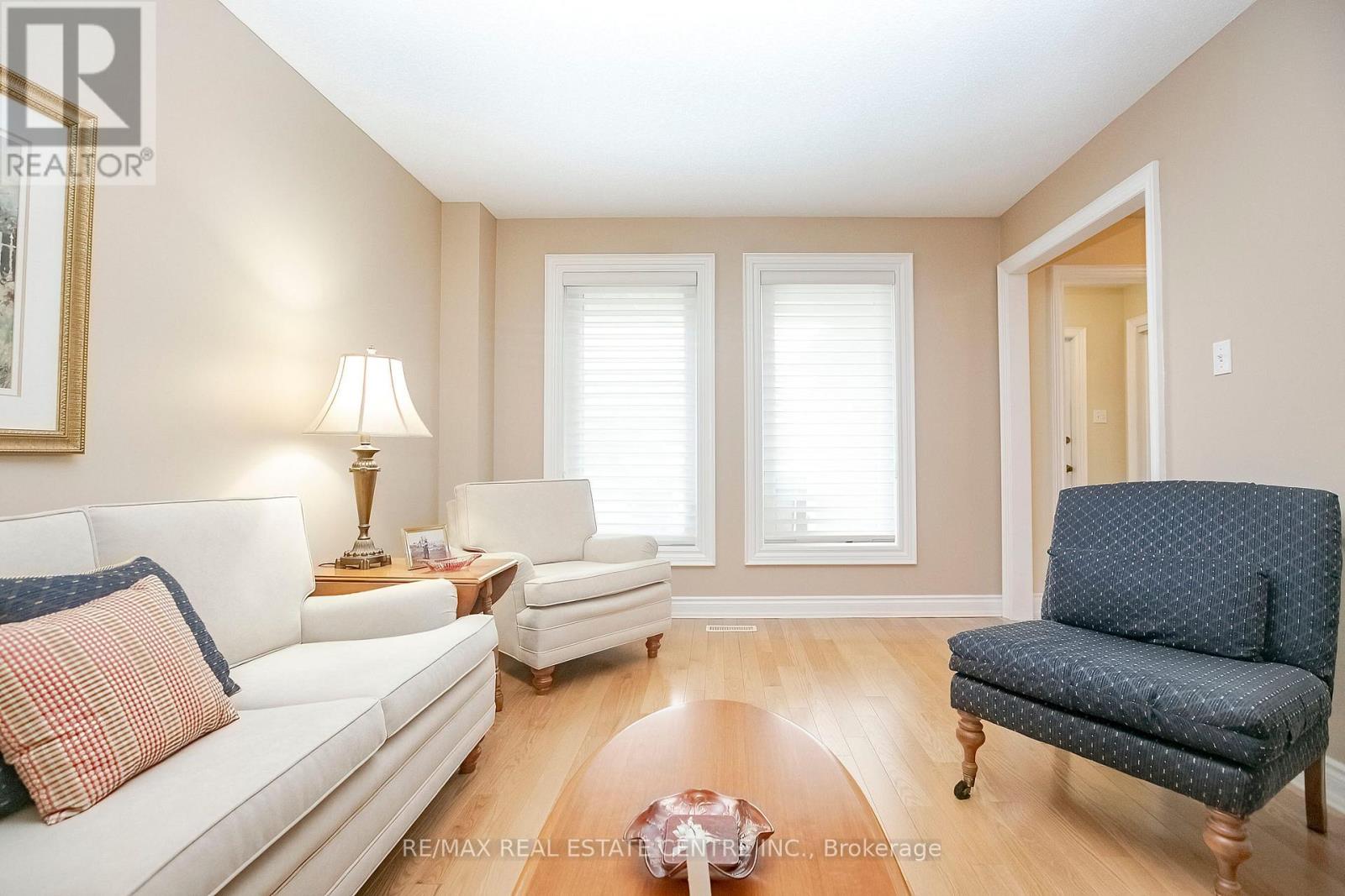21 AMANTINE CRESCENT - 9