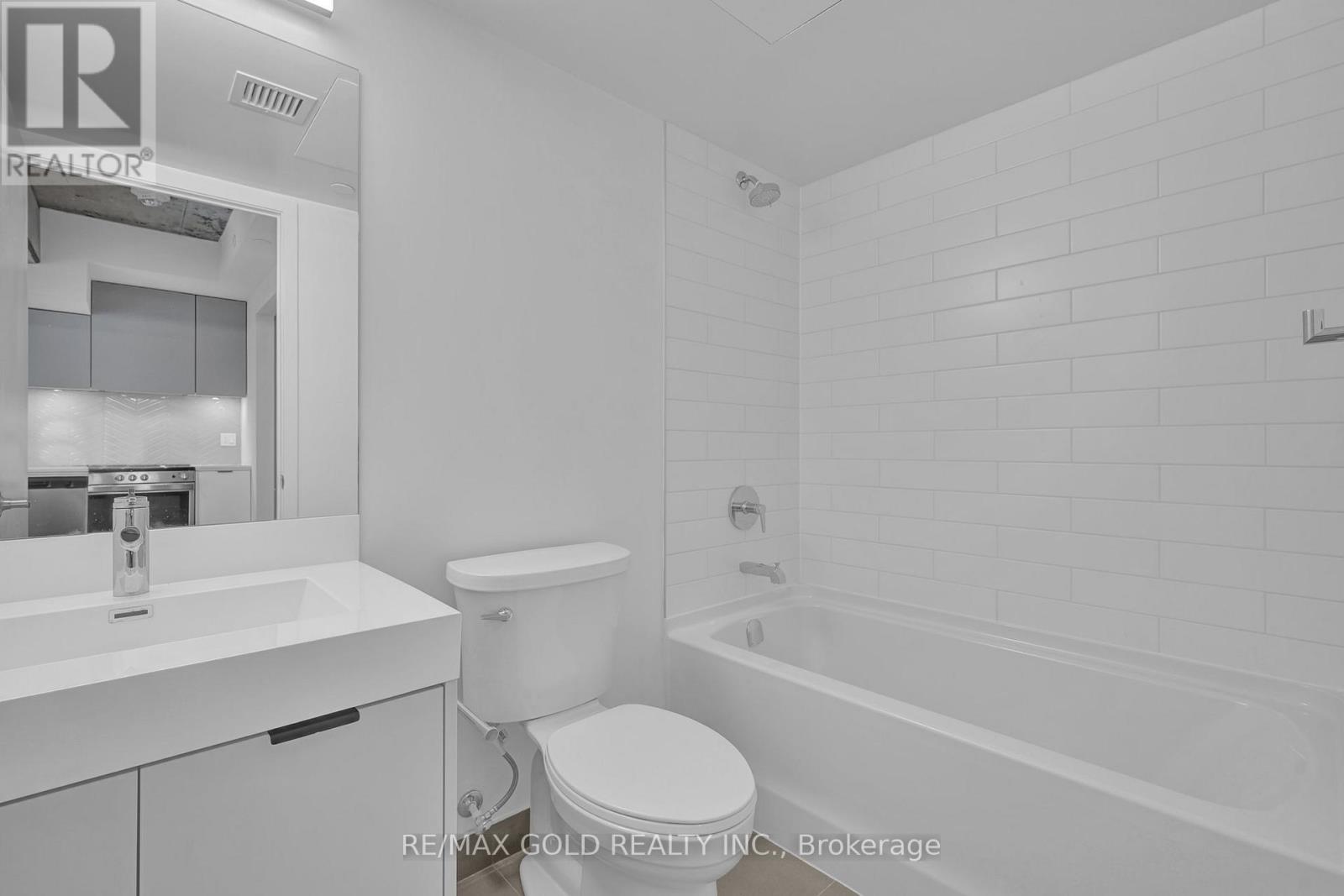 #211 57 BROCK AVENUE - 19