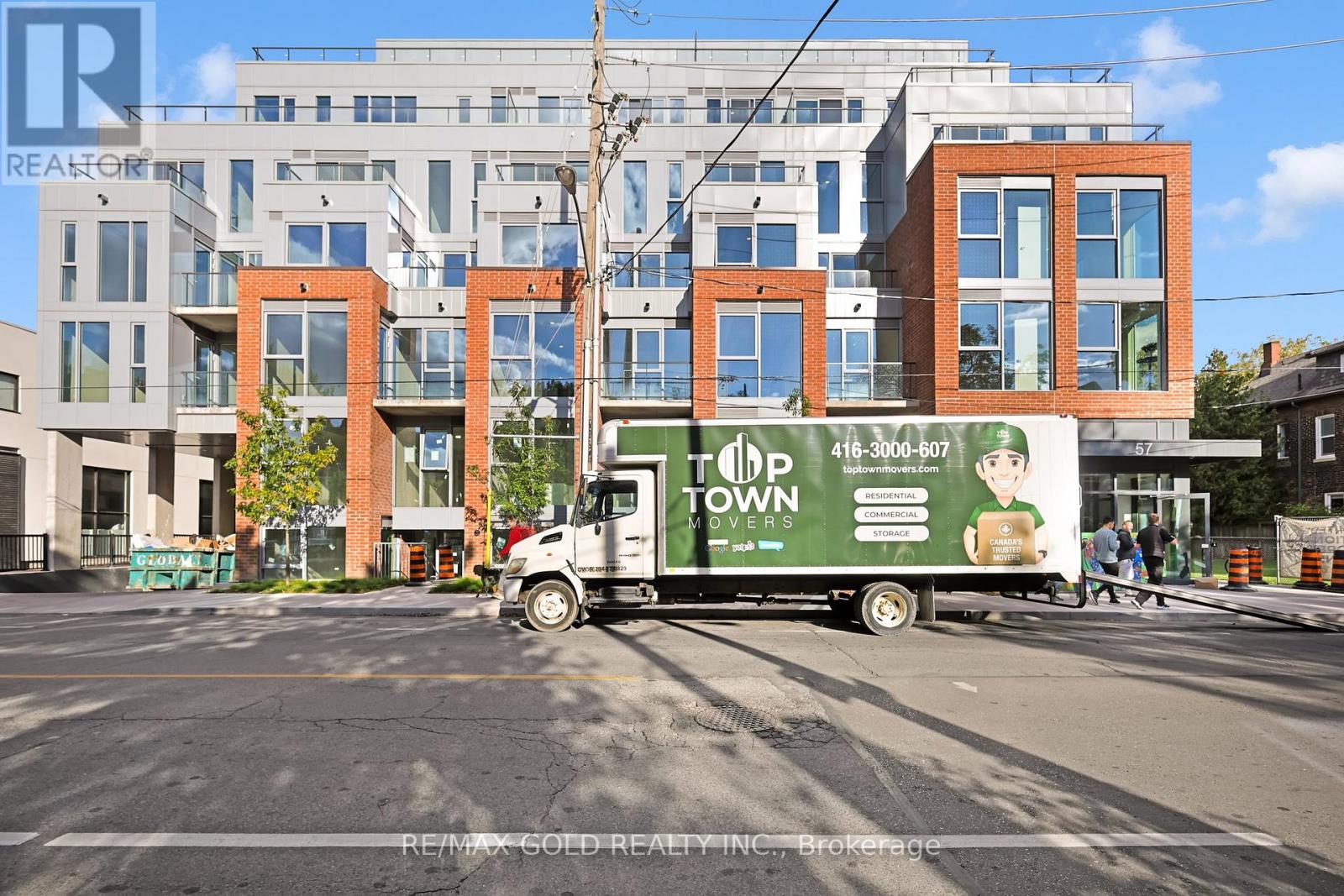 #211 57 BROCK AVENUE - 3