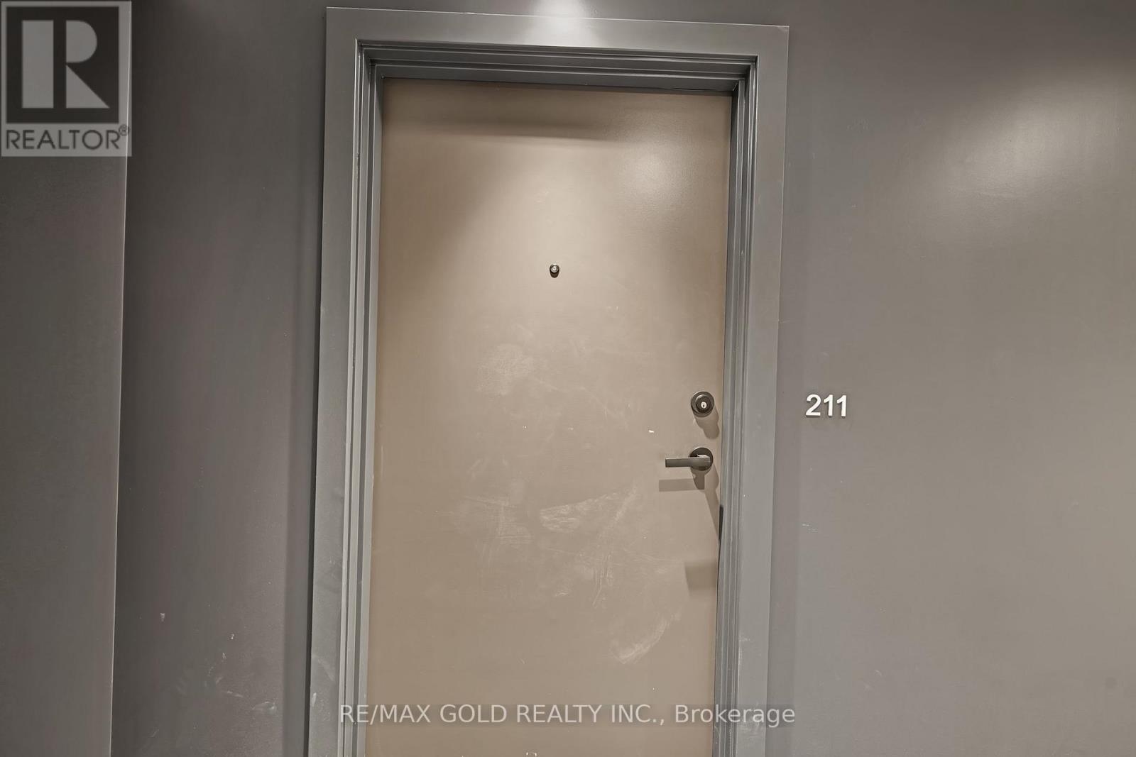 #211 57 BROCK AVENUE - 5