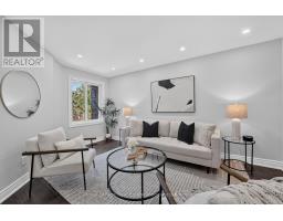 Living room - 3346 Chartrand Crescent, Mississauga, ON L5L4C5 Photo 6