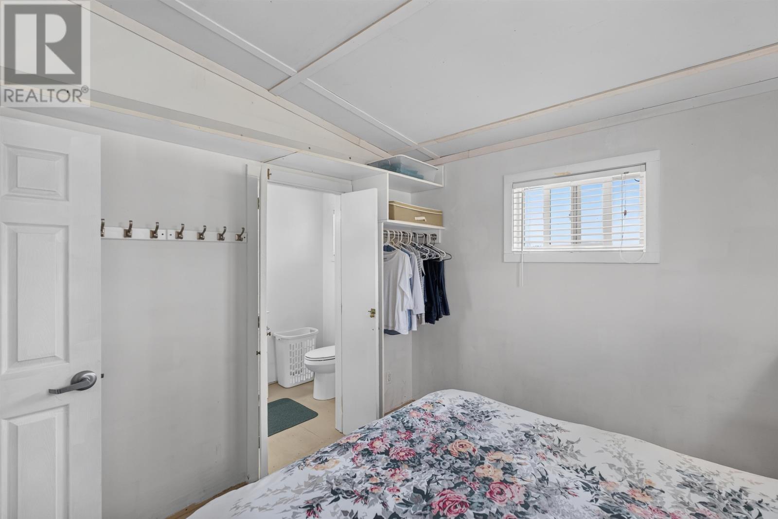 281 Maynard Lane - 32