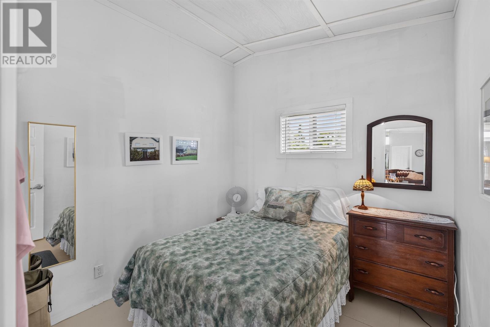 281 Maynard Lane - 35