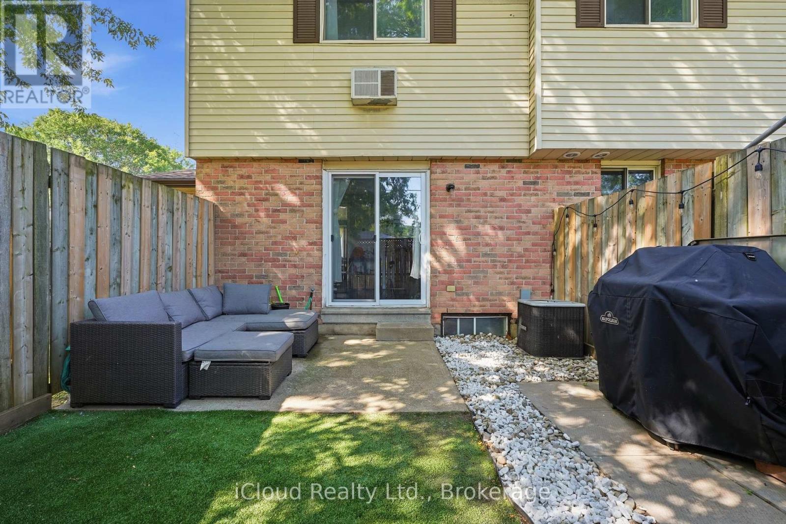 #1 40 SILVERCREEK PARKWAY - 28